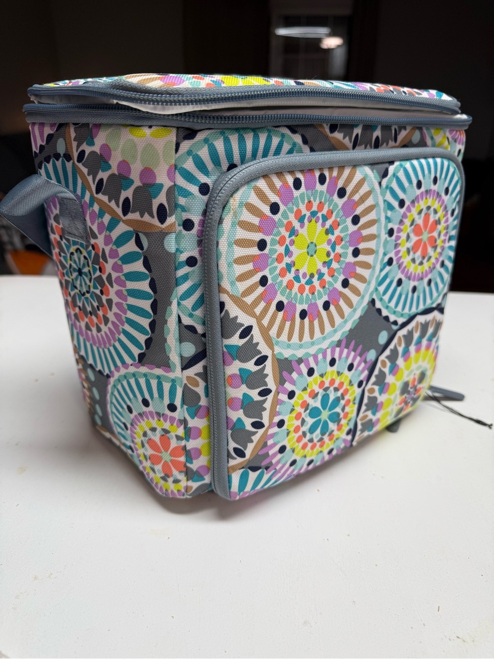 Vera Bradley Multicolor Medallion Insulated Lunch Tote - Gray Trim